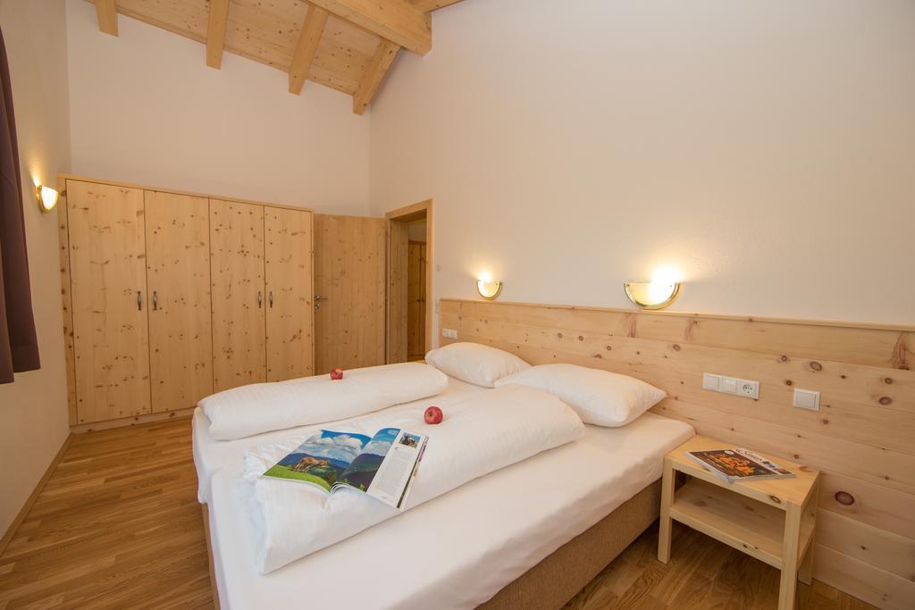 Villa Mandl mit Garten Sauna Pool Maishofen Zimmer foto